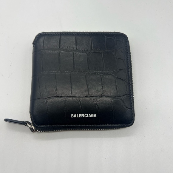 Balenciaga Embossed Leather Wallet - Picture 3 of 6